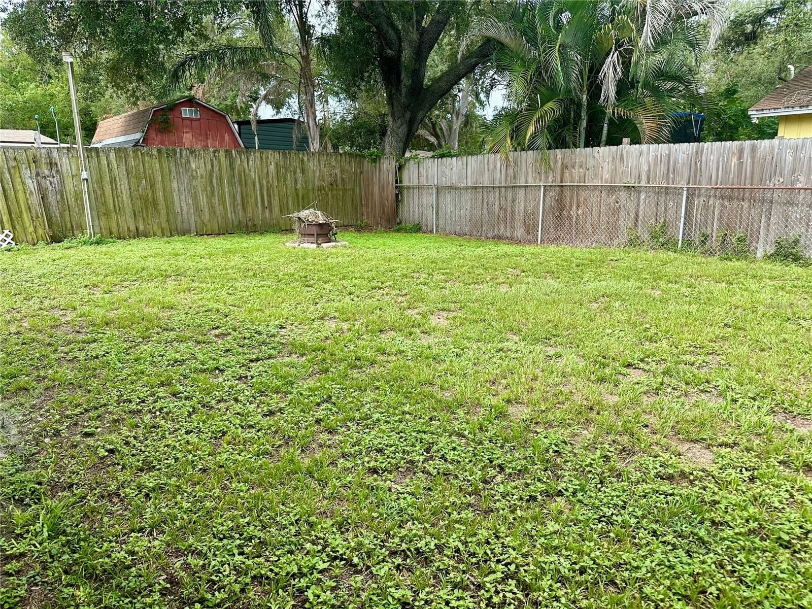 Photo 5 of 7507 CORAL VINE Lane