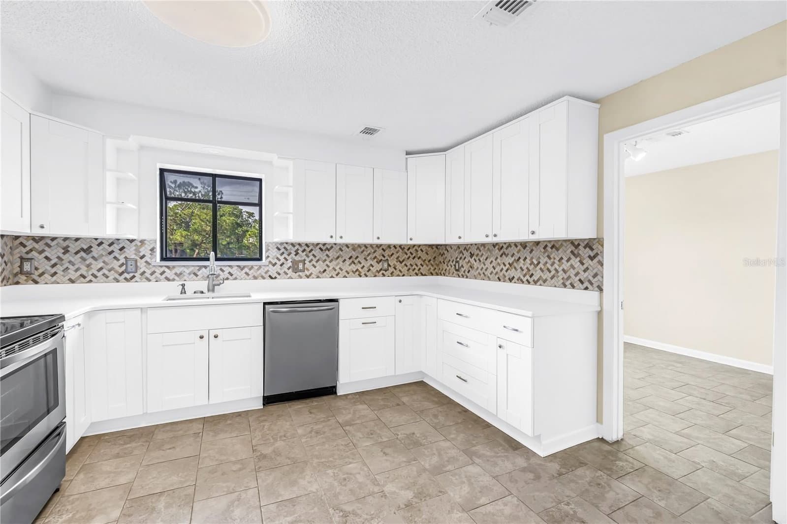 Photo 5 of 5403 SWEETWATER TERRACE