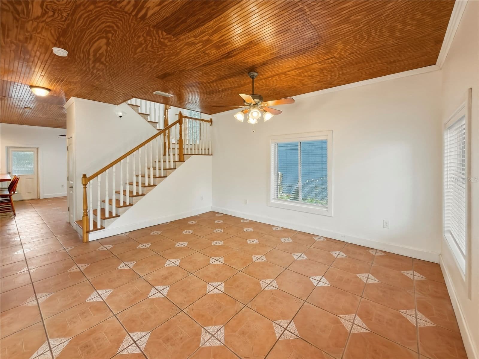 Photo 5 of 211 131ST