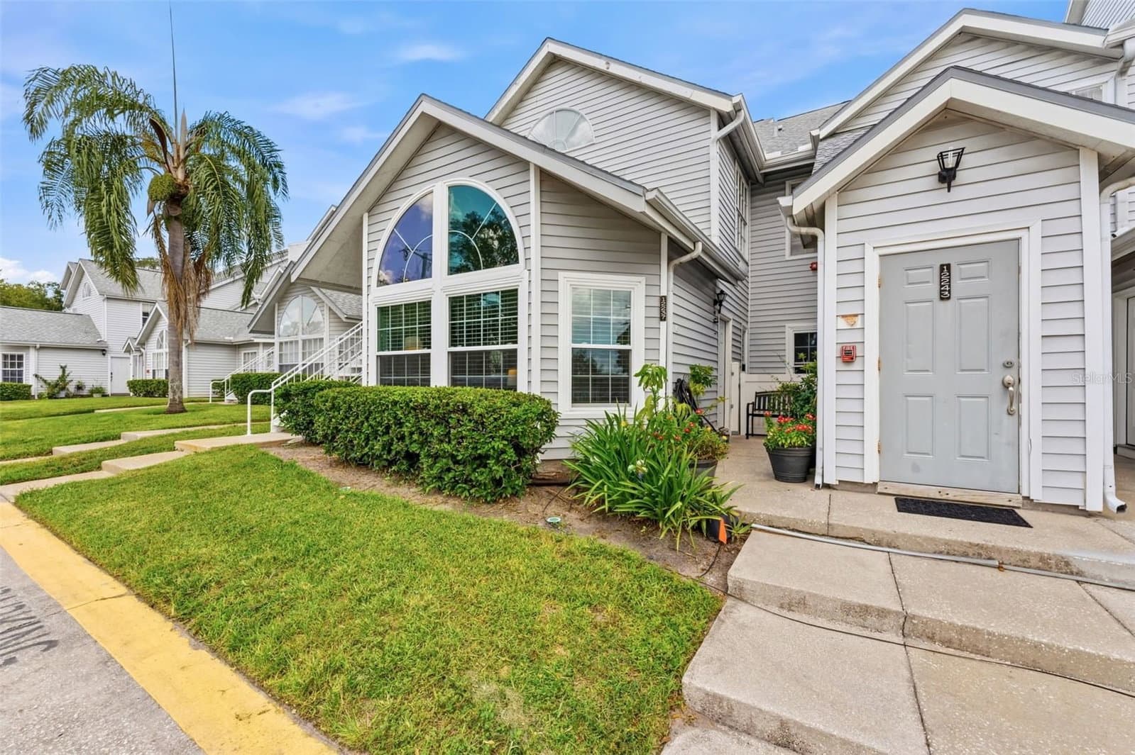 Photo 4 of 12237 ARMENIA GABLES CIR