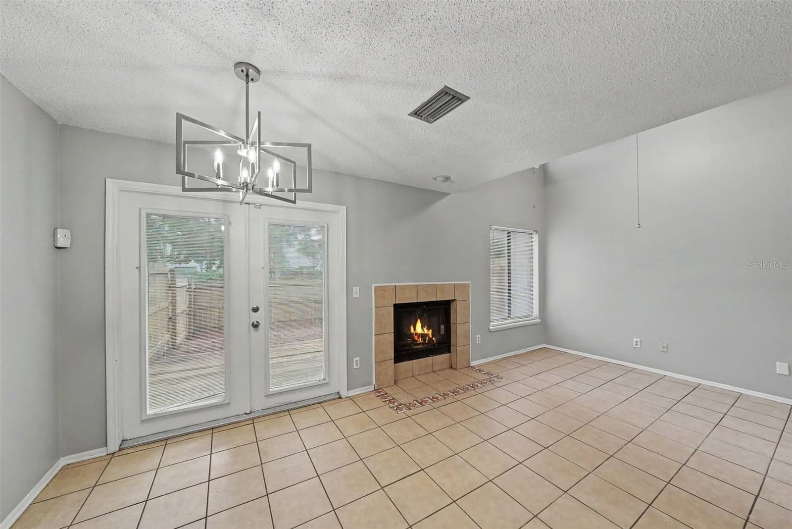Photo 4 of 12409 TITUS CT