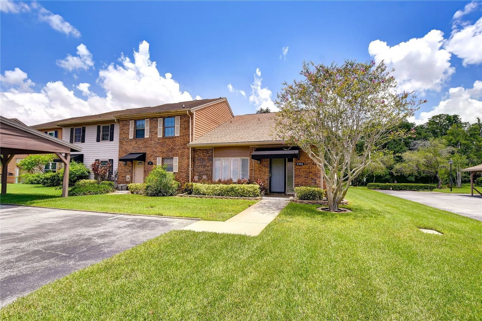 5301 BRADBURY