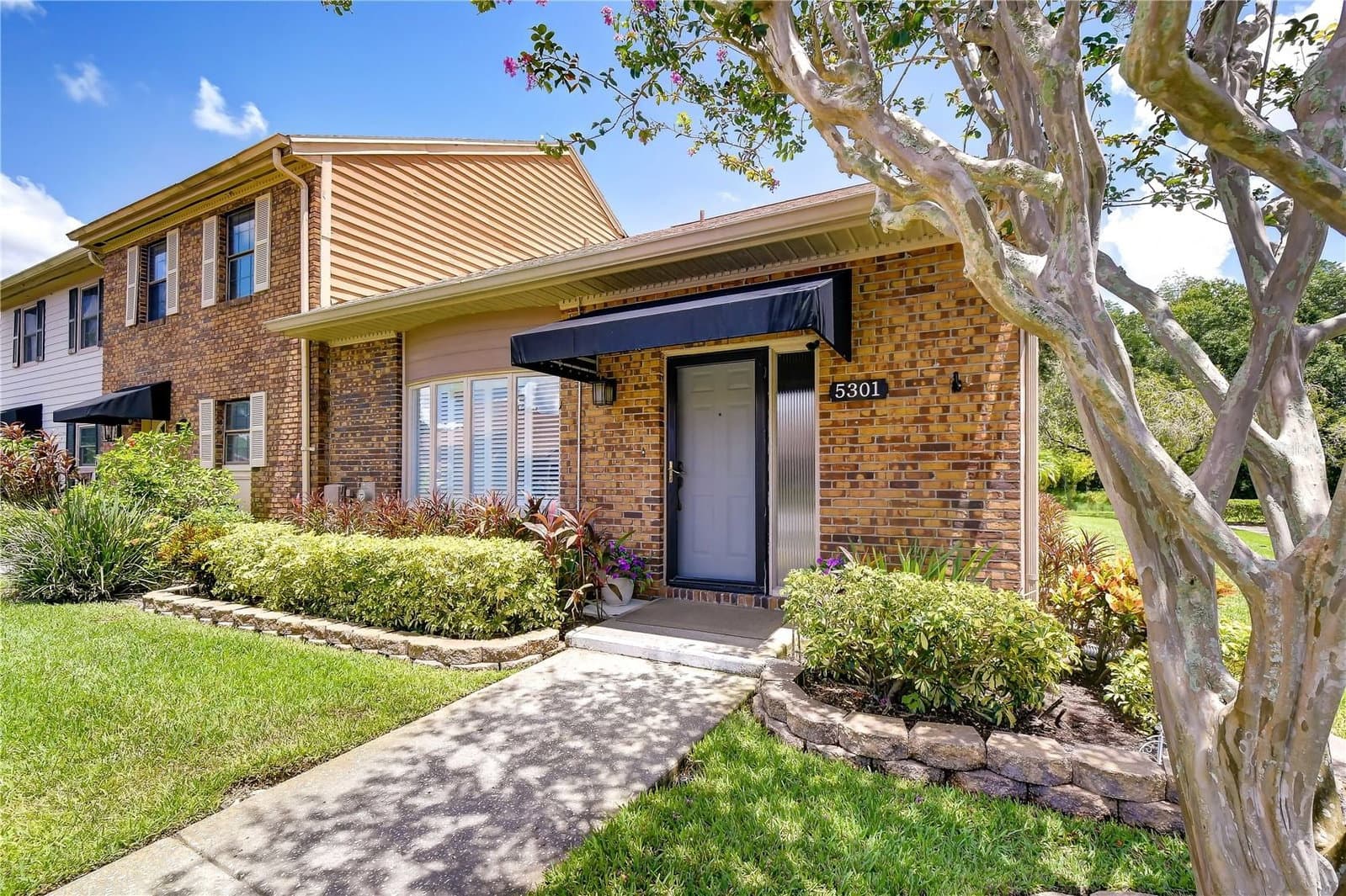 5301 BRADBURY