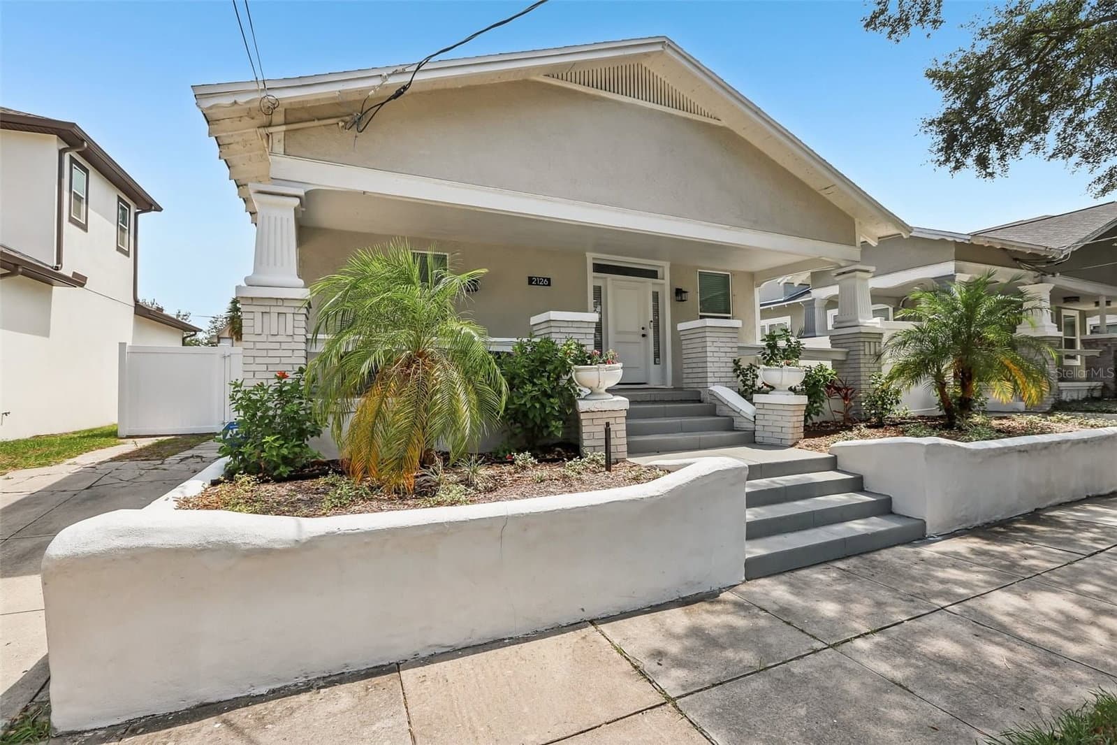 2126 BEACH
