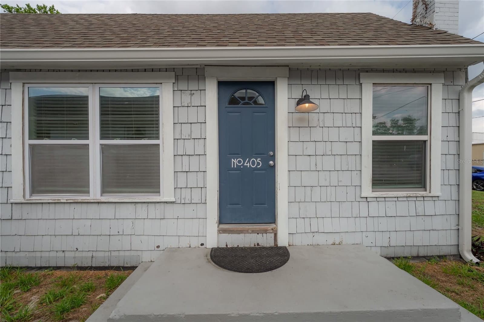 405 CAYUGA
