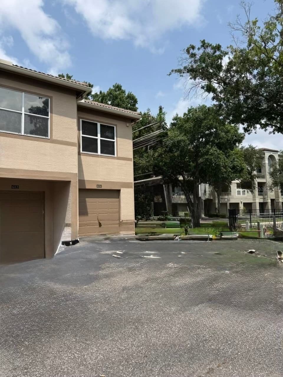 614 ARBOR LAKE