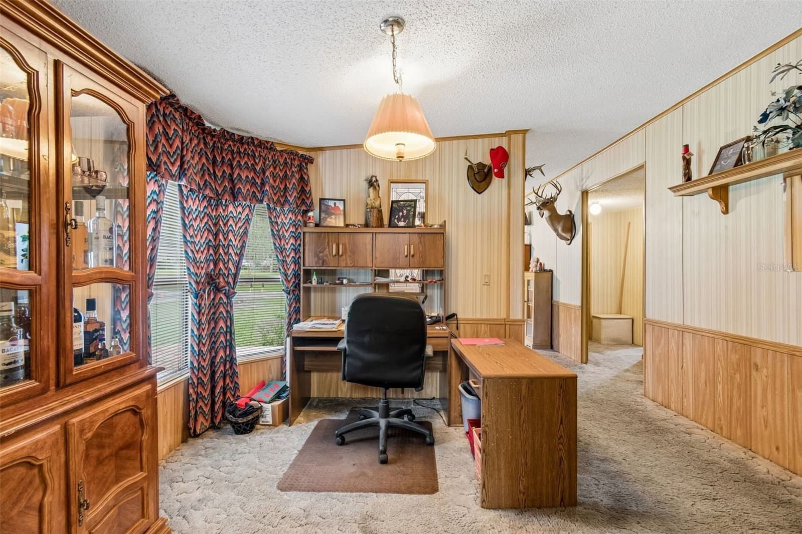 Photo 4 of 6325 OAKVIEW