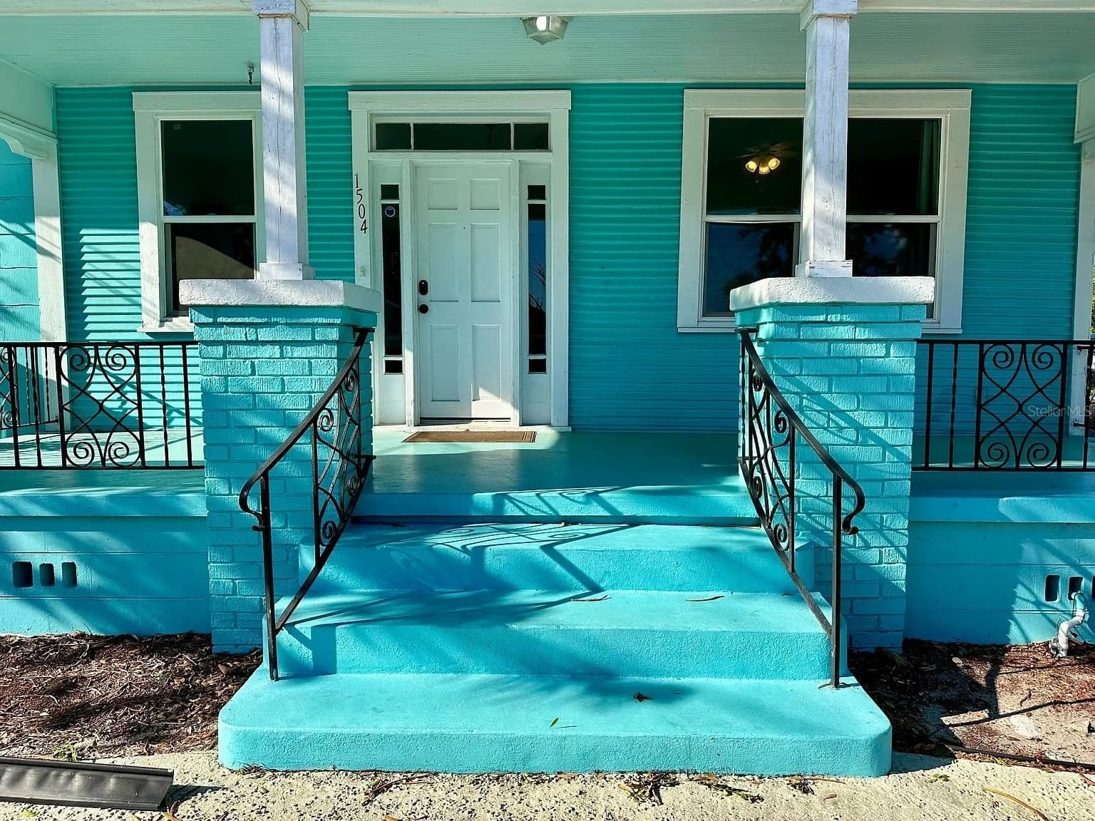 Photo 5 of 1504 33RD