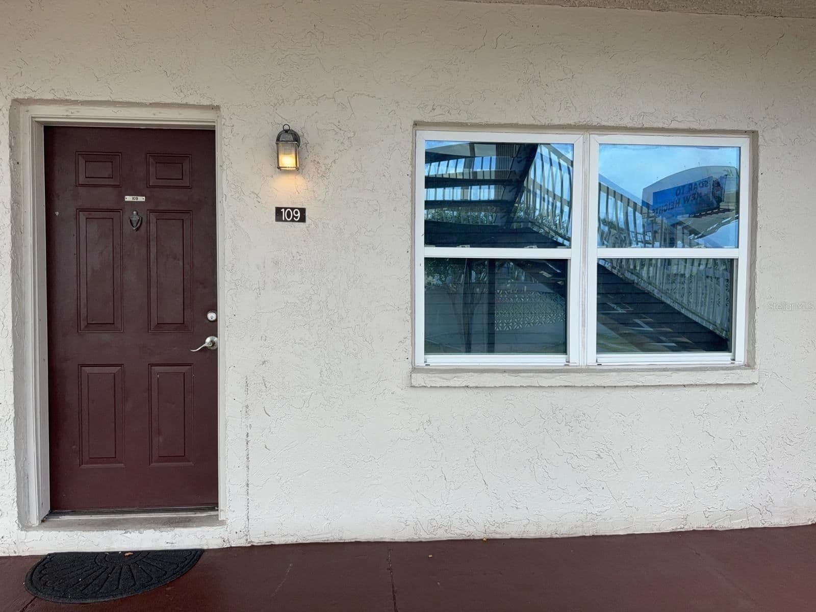 9109 HILLSBOROUGH