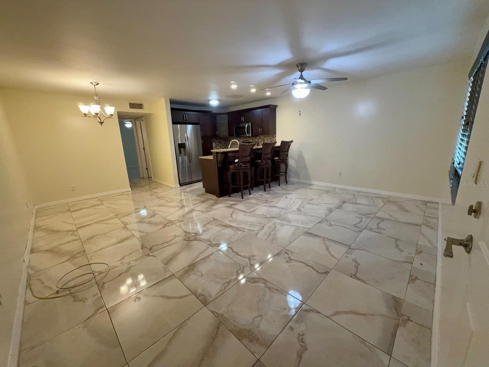 9109 HILLSBOROUGH