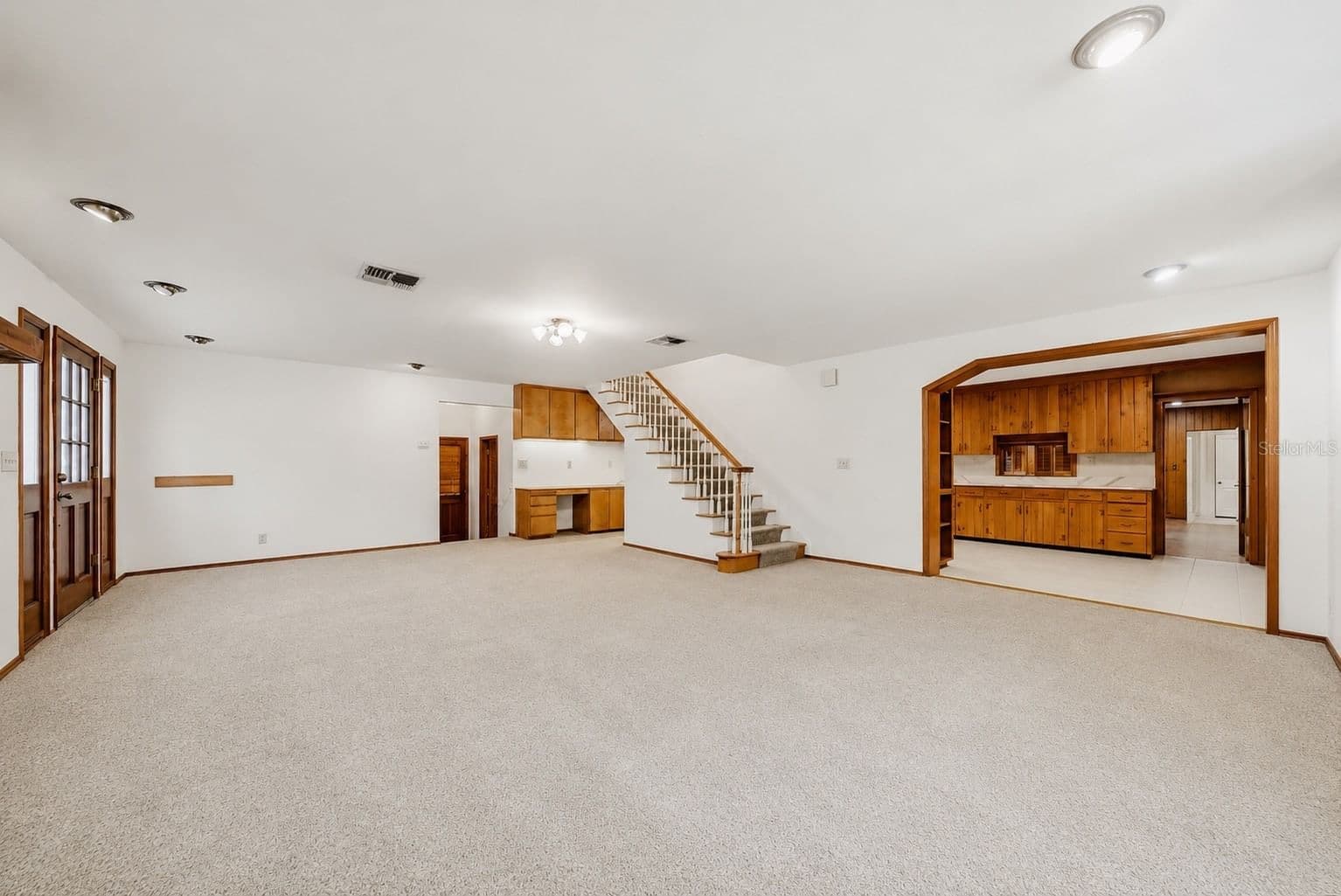3123 OAKLYN