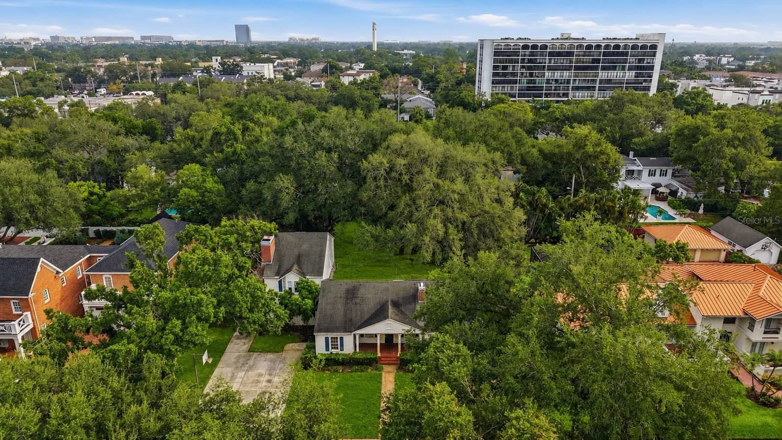 3123 OAKLYN