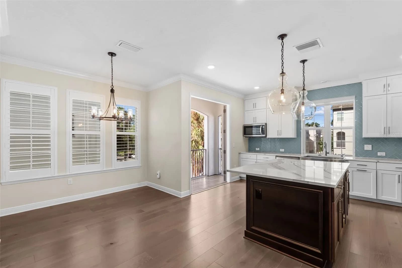 Photo 4 of 404 MELVILLE Avenue #4