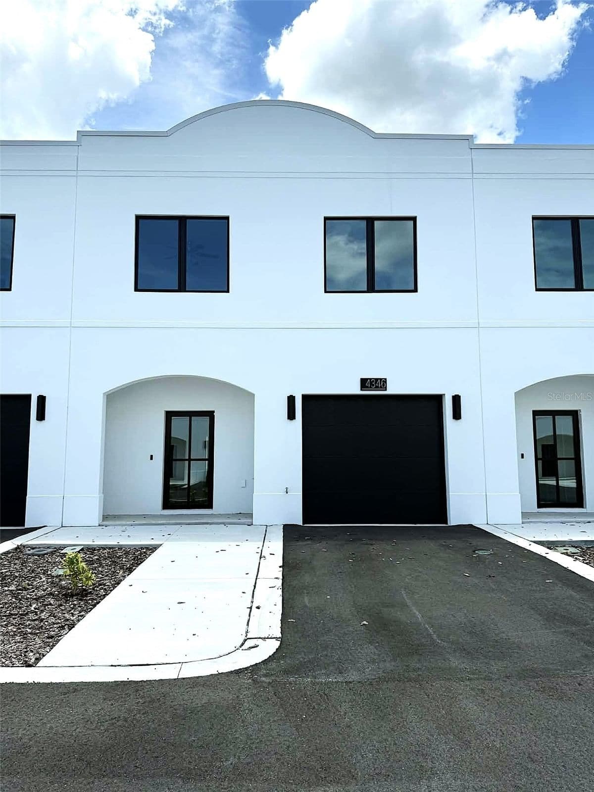4346 CAMBIO GARDENS