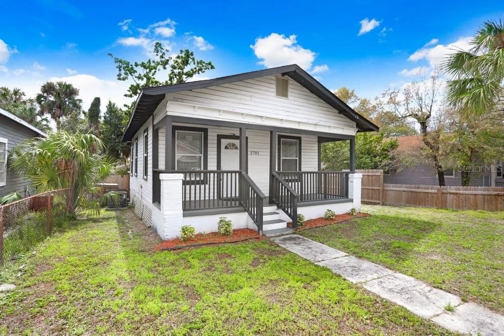 2701 COLUMBUS