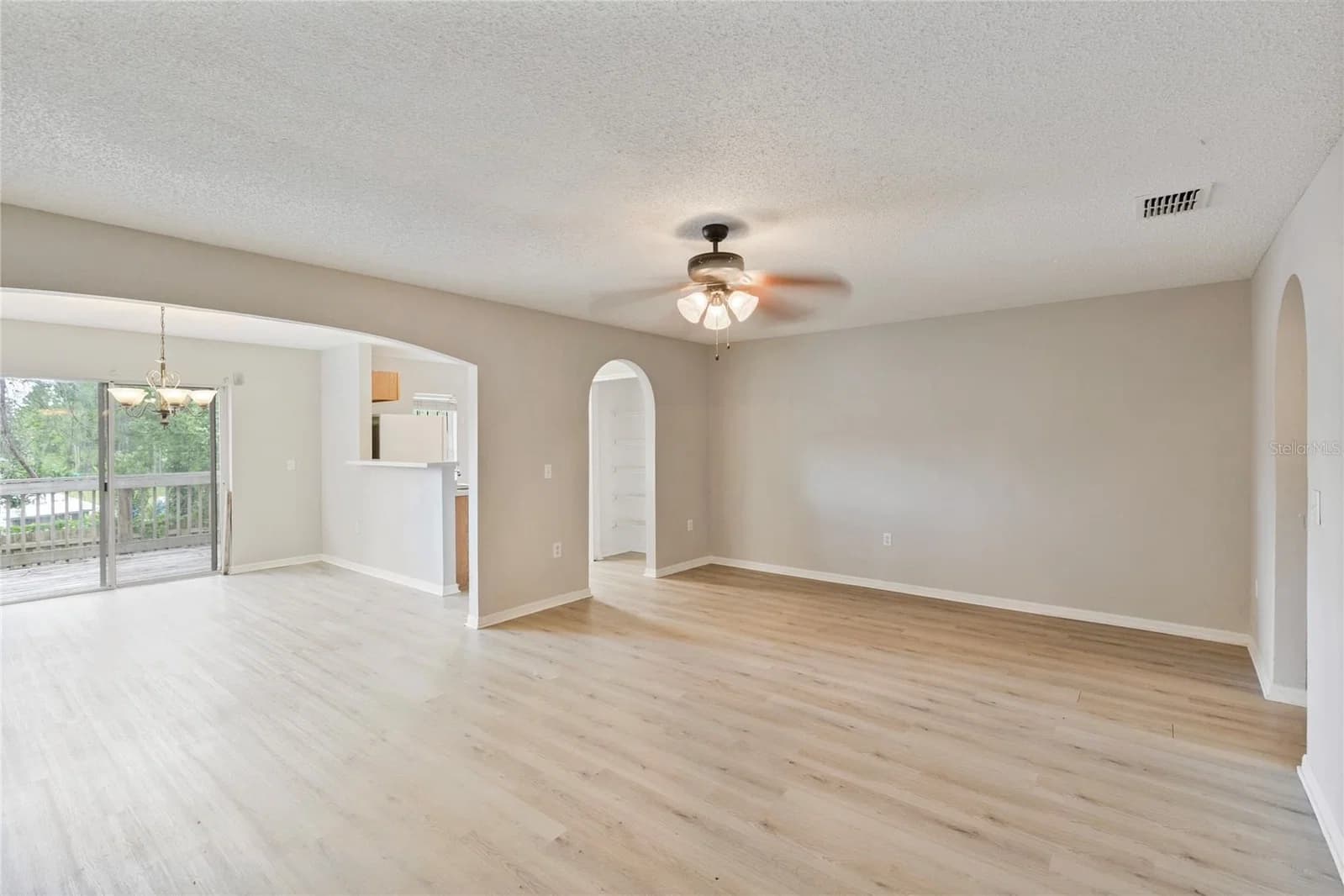 4617 ASHBURN SQUARE Drive
