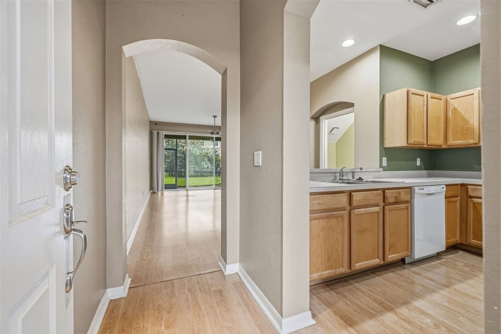 Photo 4 of 11221 WINDSOR PLACE