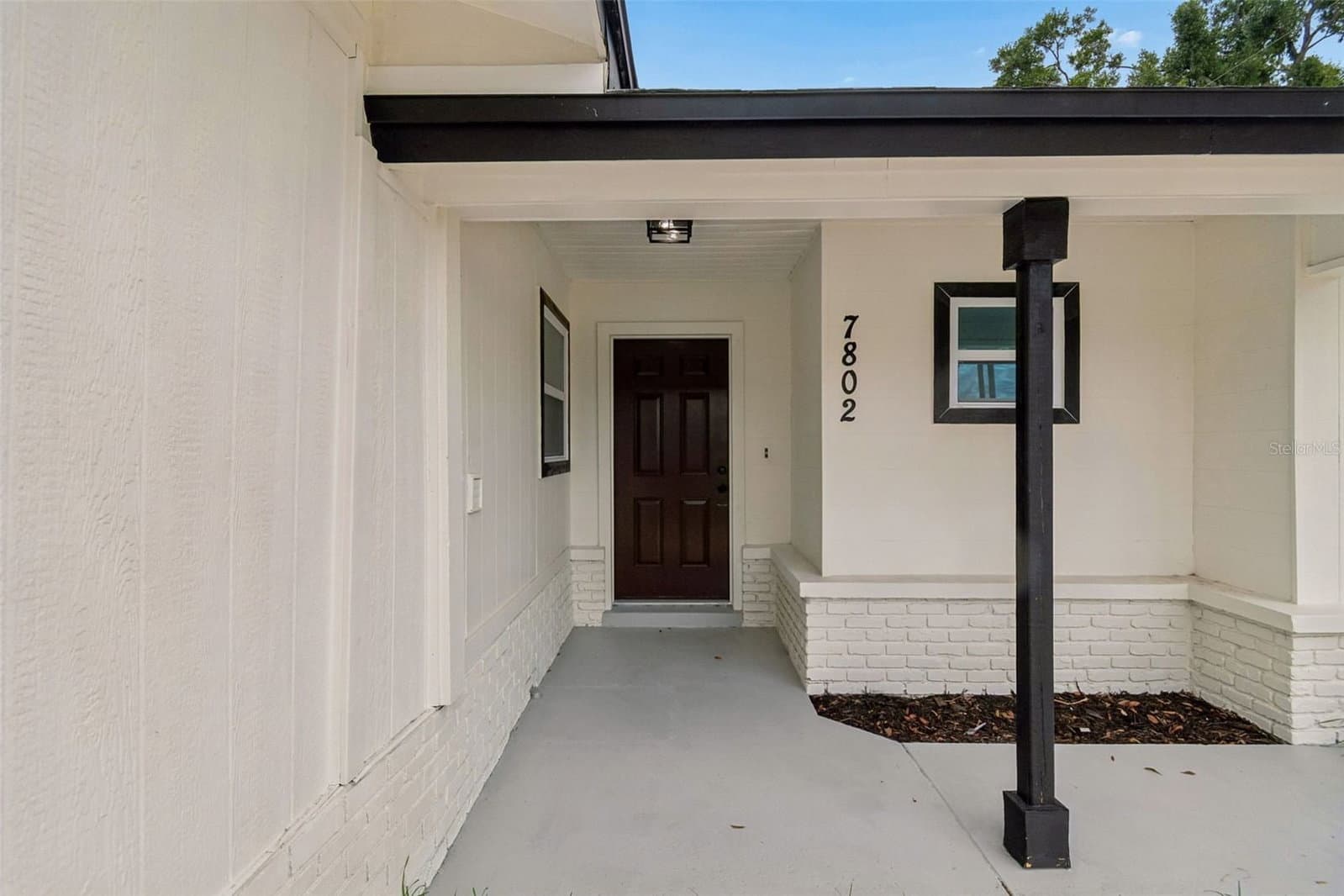 Photo 5 of 7802 MATANZAS