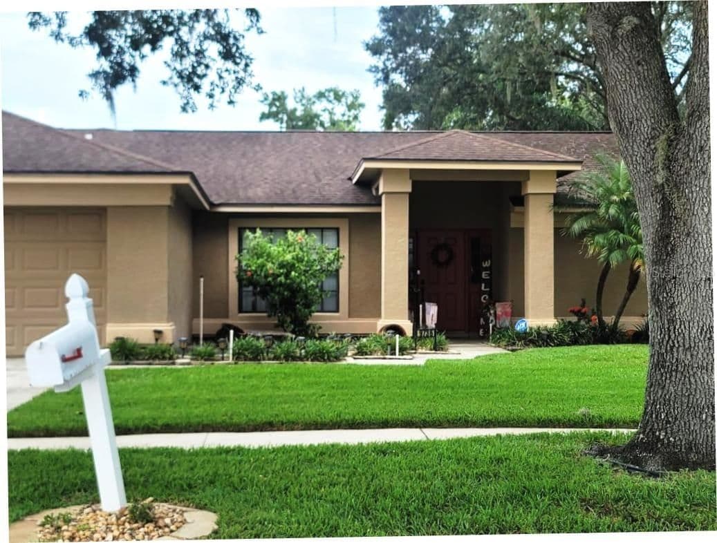 9736 CYPRESS SHADOW
