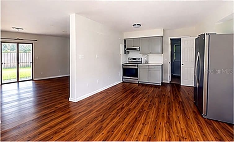 Photo 5 of 1415 53RD
