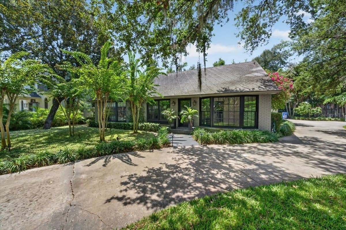 3020 VILLA ROSA