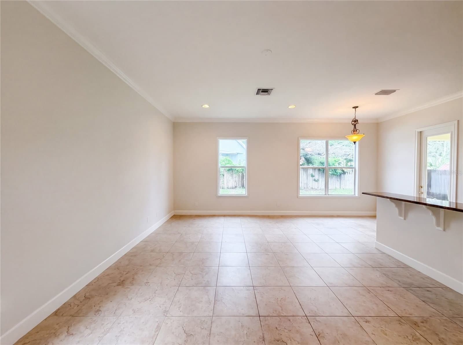 Photo 5 of 6215 INTERBAY