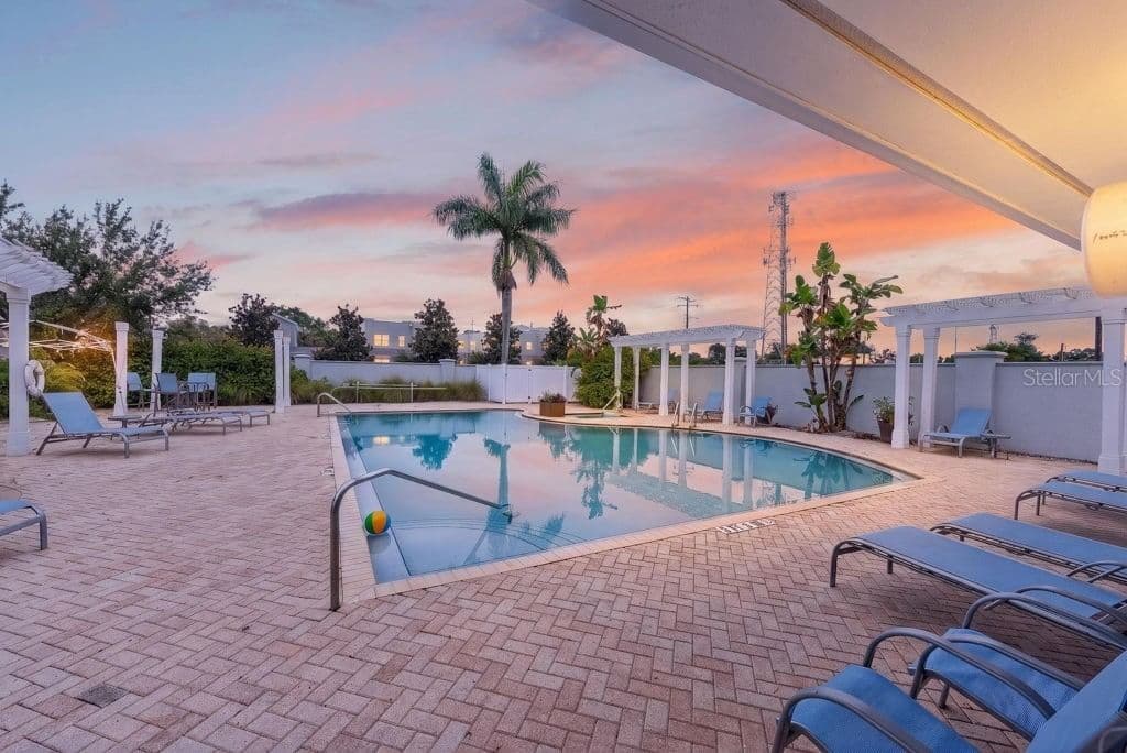 4546 BAY SPRING