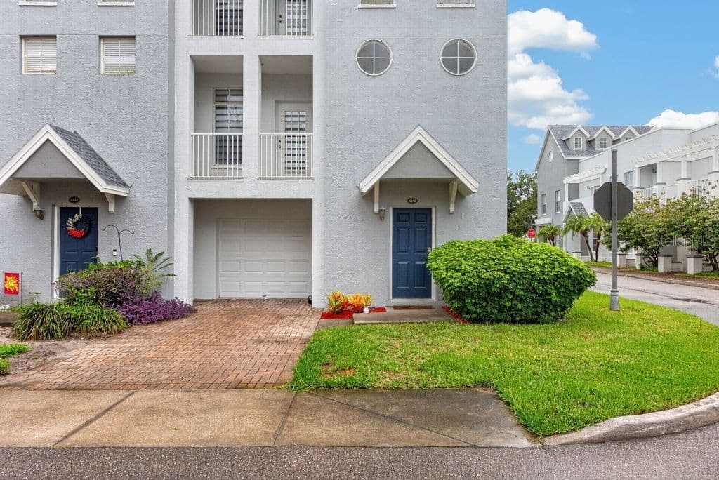 4546 BAY SPRING