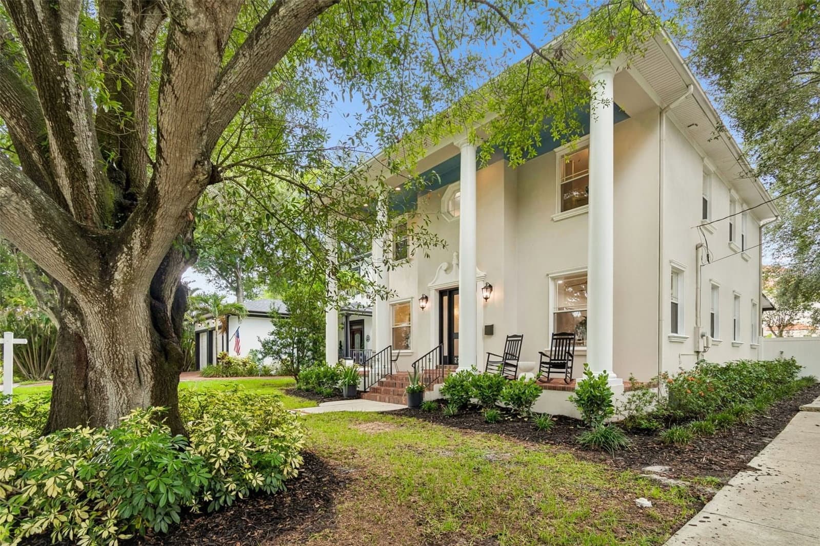2722 MYRTLE