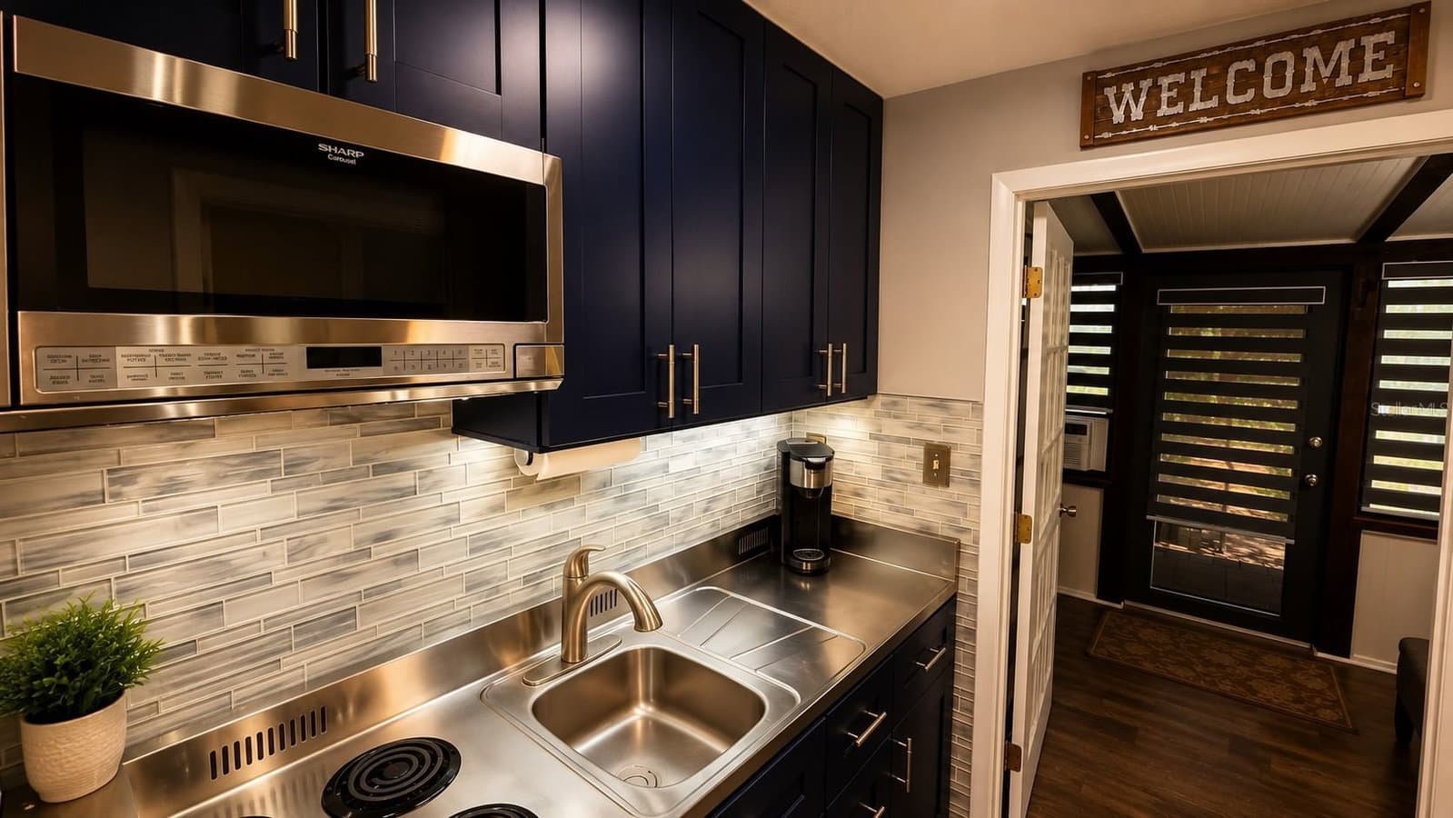 3200 RIVER RANCH
