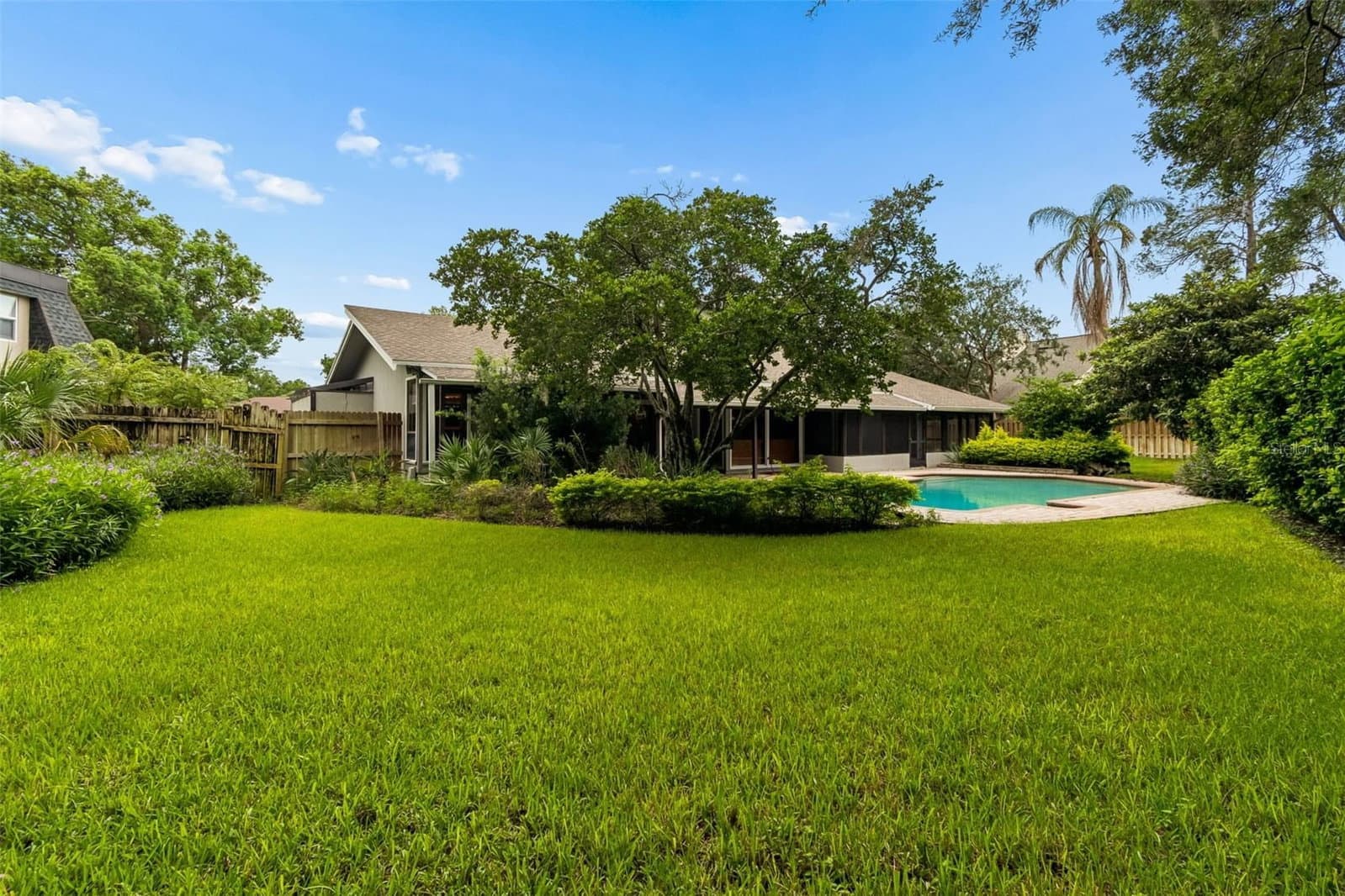 4407 CARROLLWOOD VILLAGE