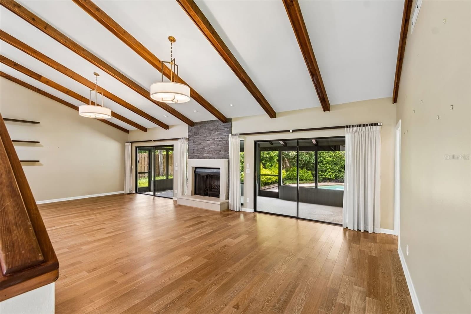 Photo 5 of 4407 CARROLLWOOD VILLAGE