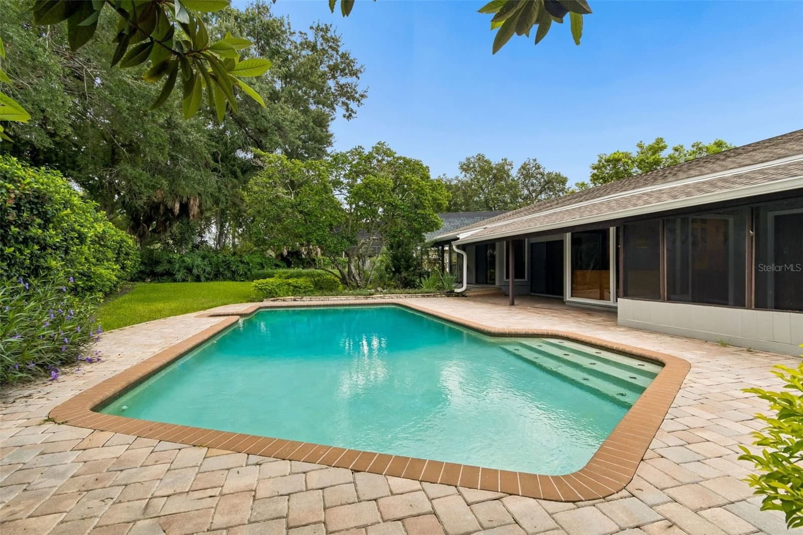 4407 CARROLLWOOD VILLAGE