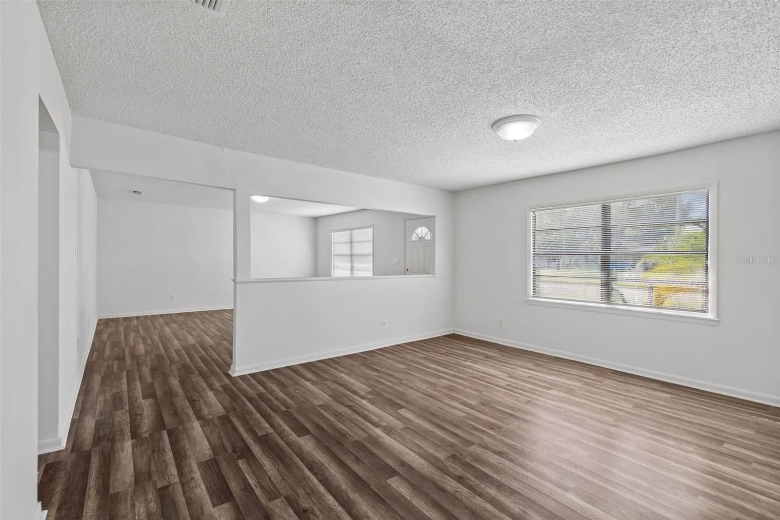 Photo 4 of 6711 INTERBAY