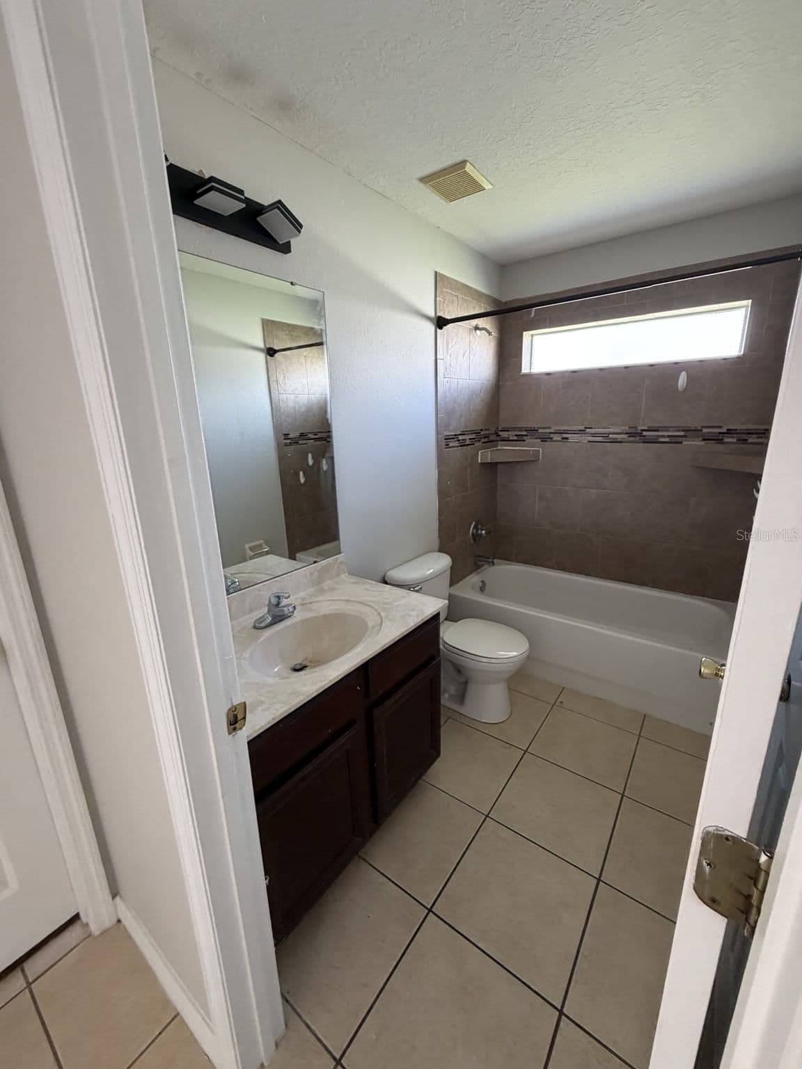 Photo 4 of 3035 BUCKEYE POINTE