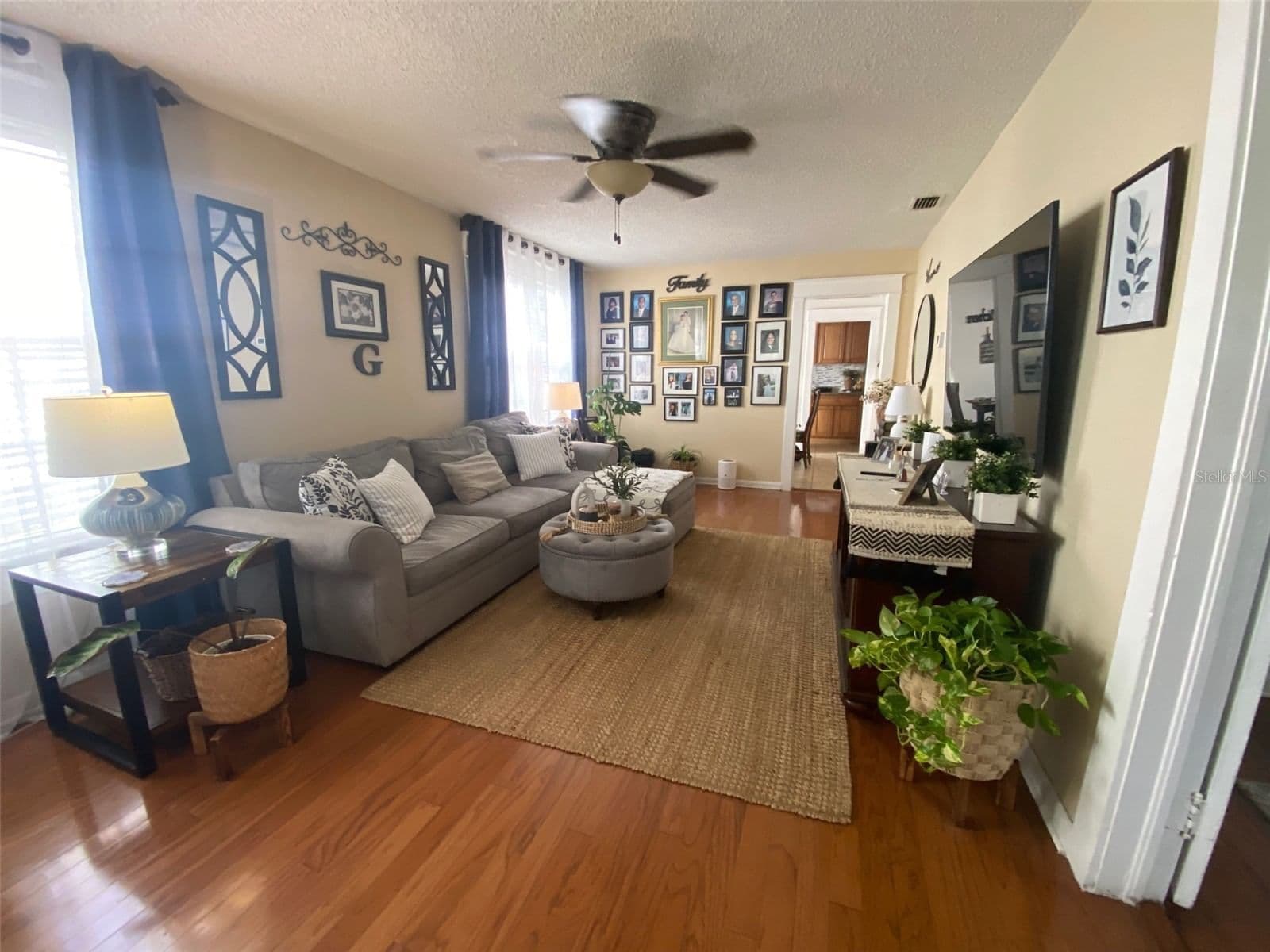 2711 FIG