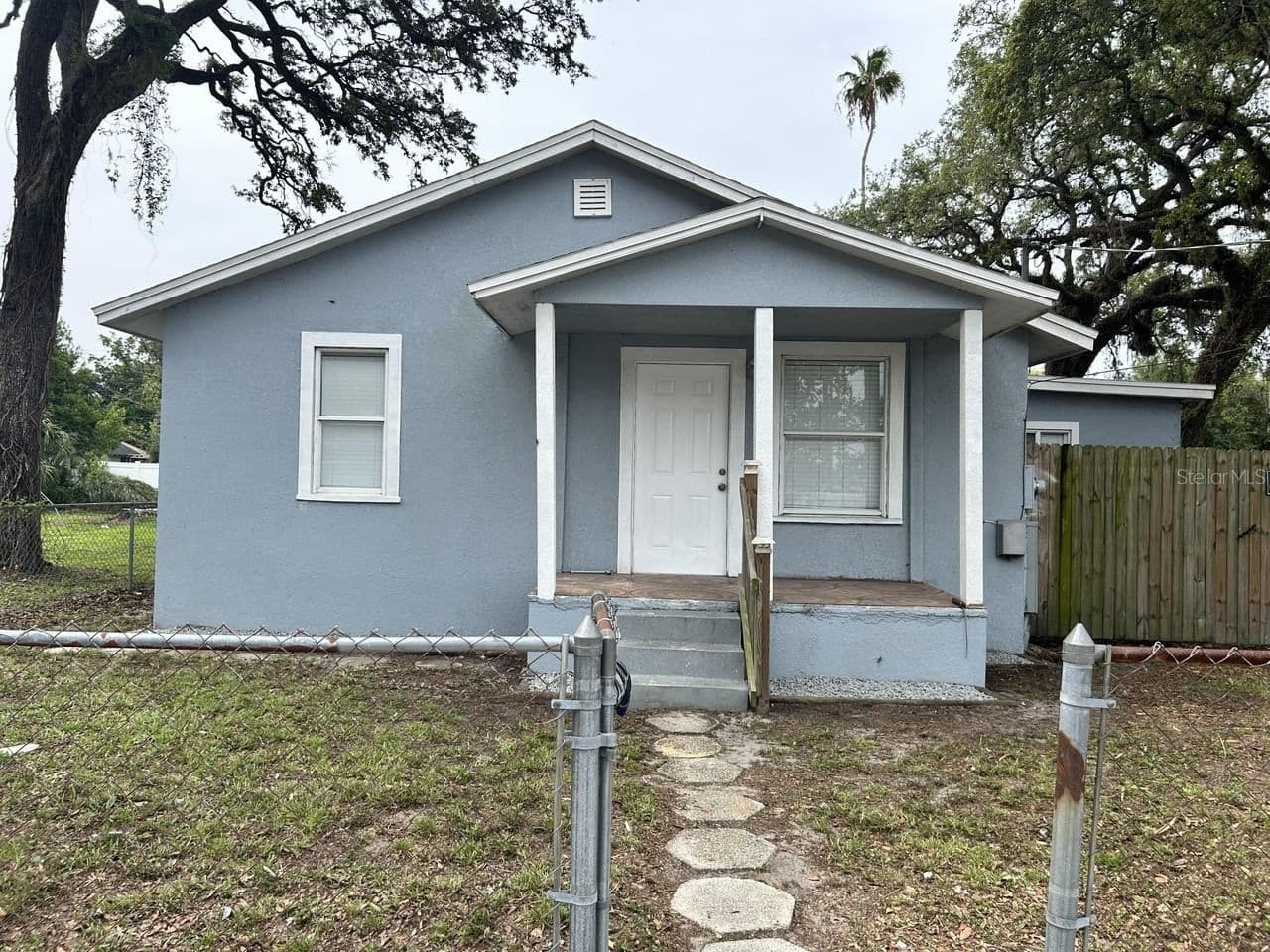 3001 MCBERRY, Tampa, FL