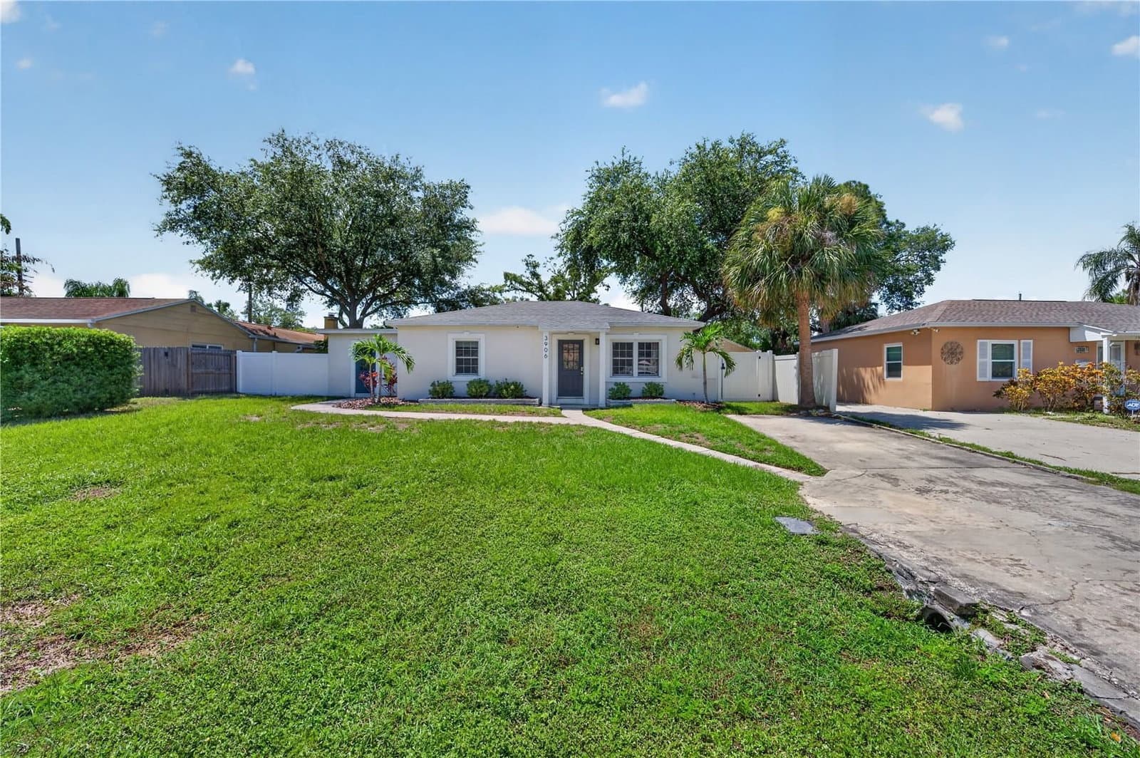 3906 BAY VISTA