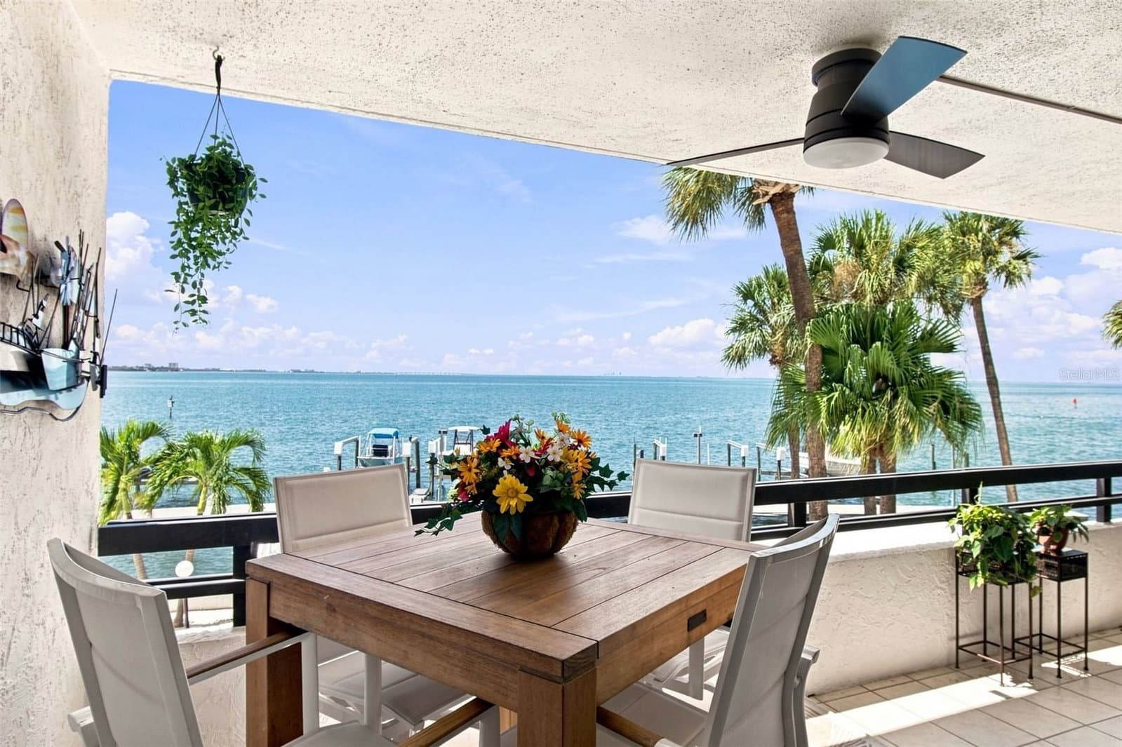 5700 MARINER, Tampa, FL