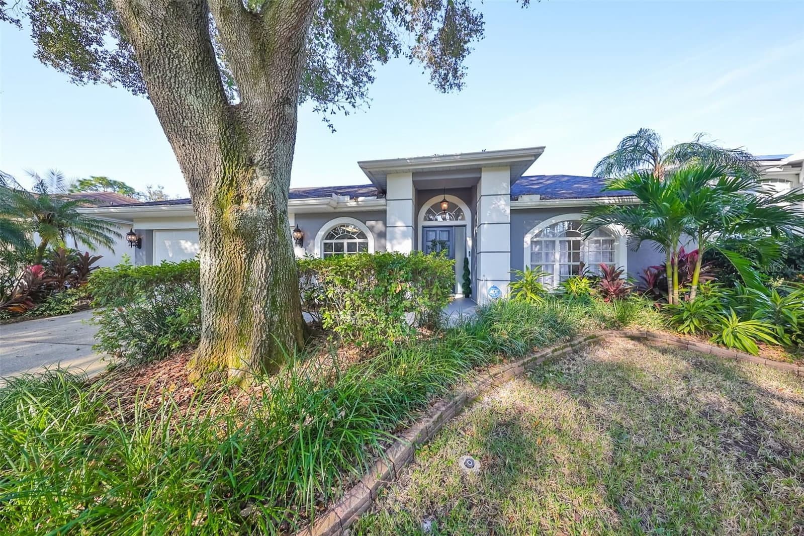 9309 HAMPSHIRE PARK, Tampa, FL