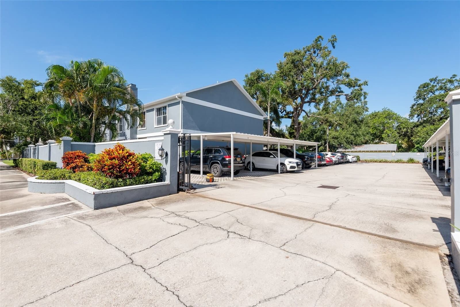 315 EDISON, Tampa, FL