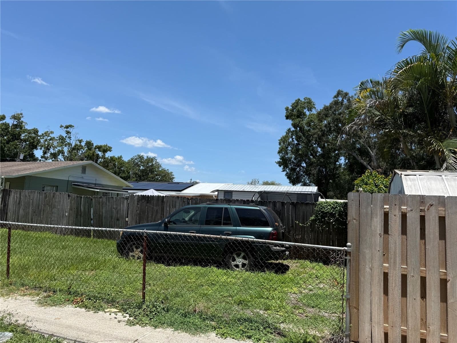 4305 BROAD