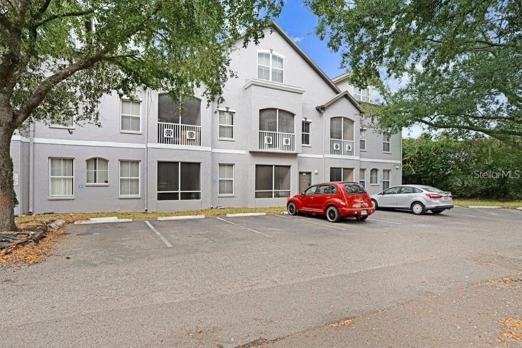 5031 SUNRIDGE PALMS, Tampa, FL