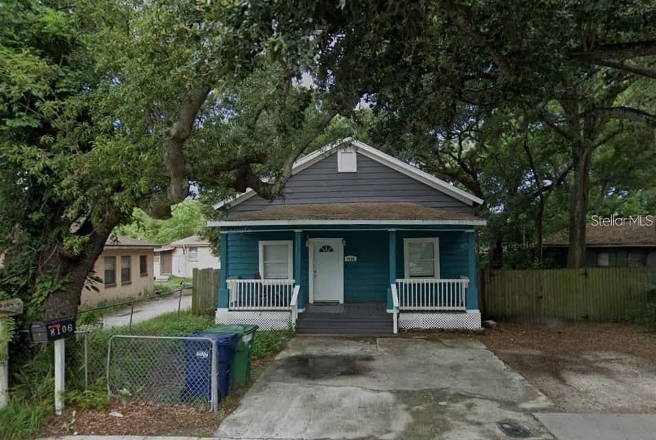 8106 BROOKS, Tampa, FL