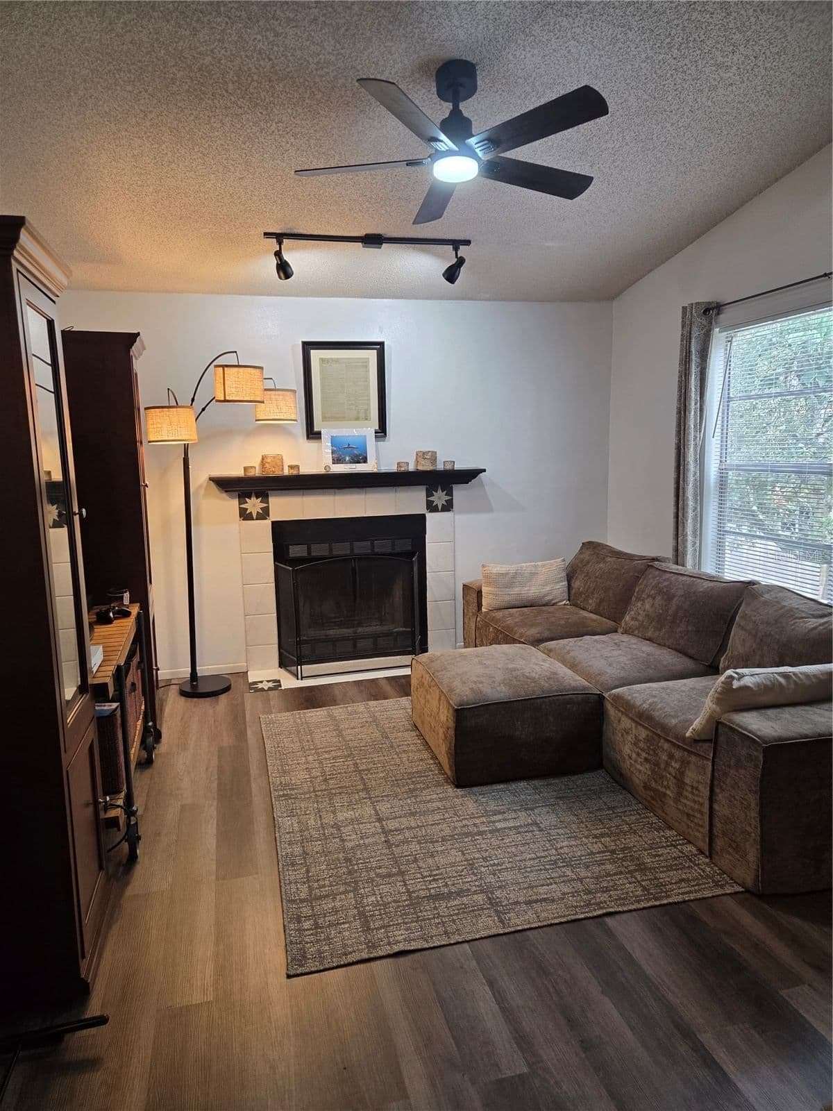 4033 DREAM OAK Place #203