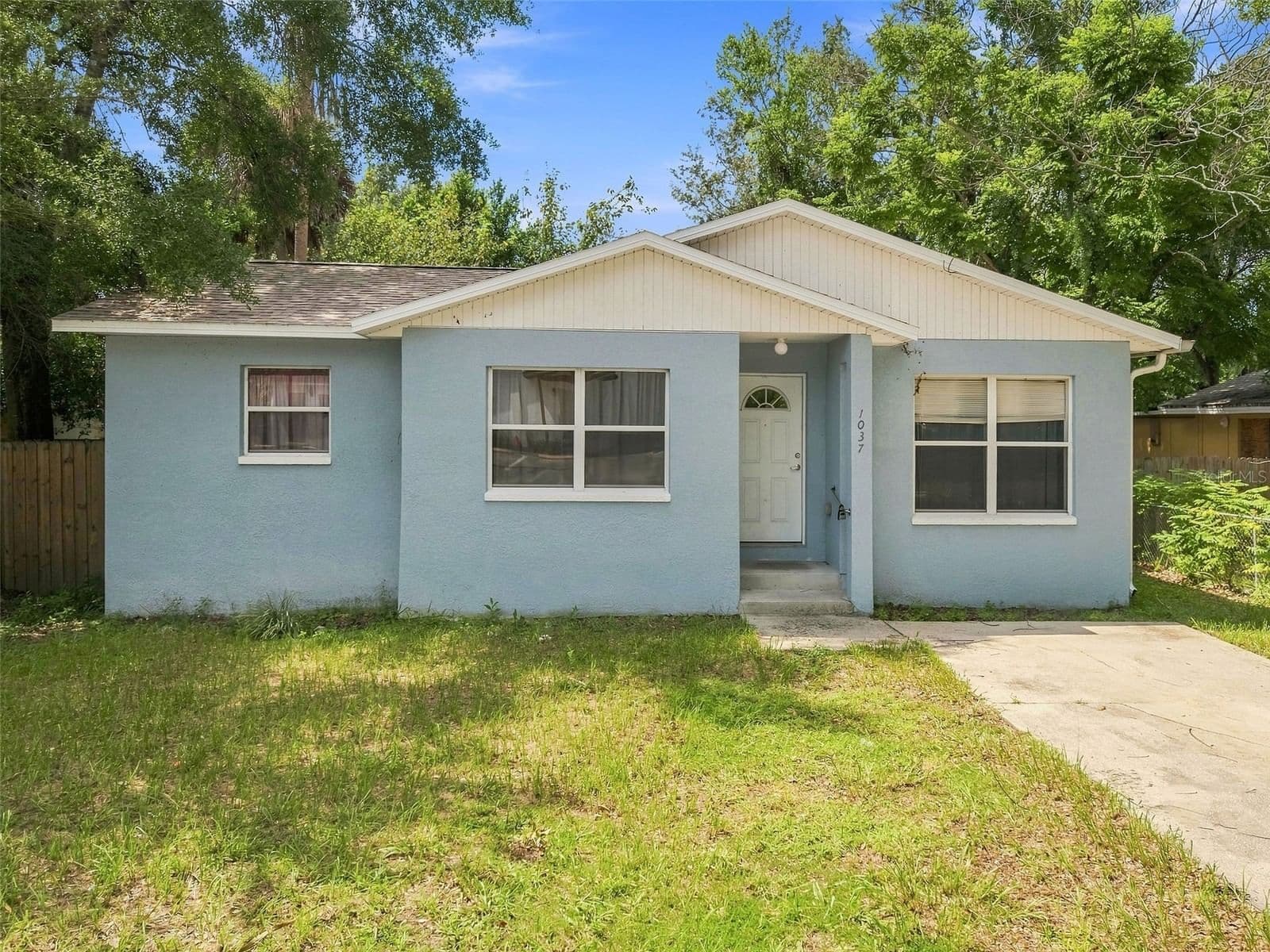 1037 YUKON, Tampa, FL