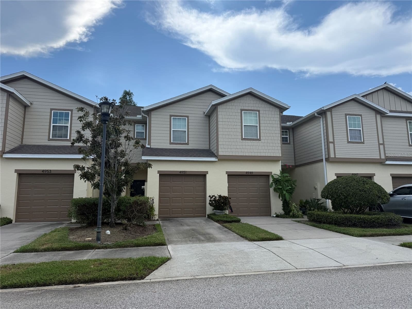 4951 WHITE SANDERLING, Tampa, FL