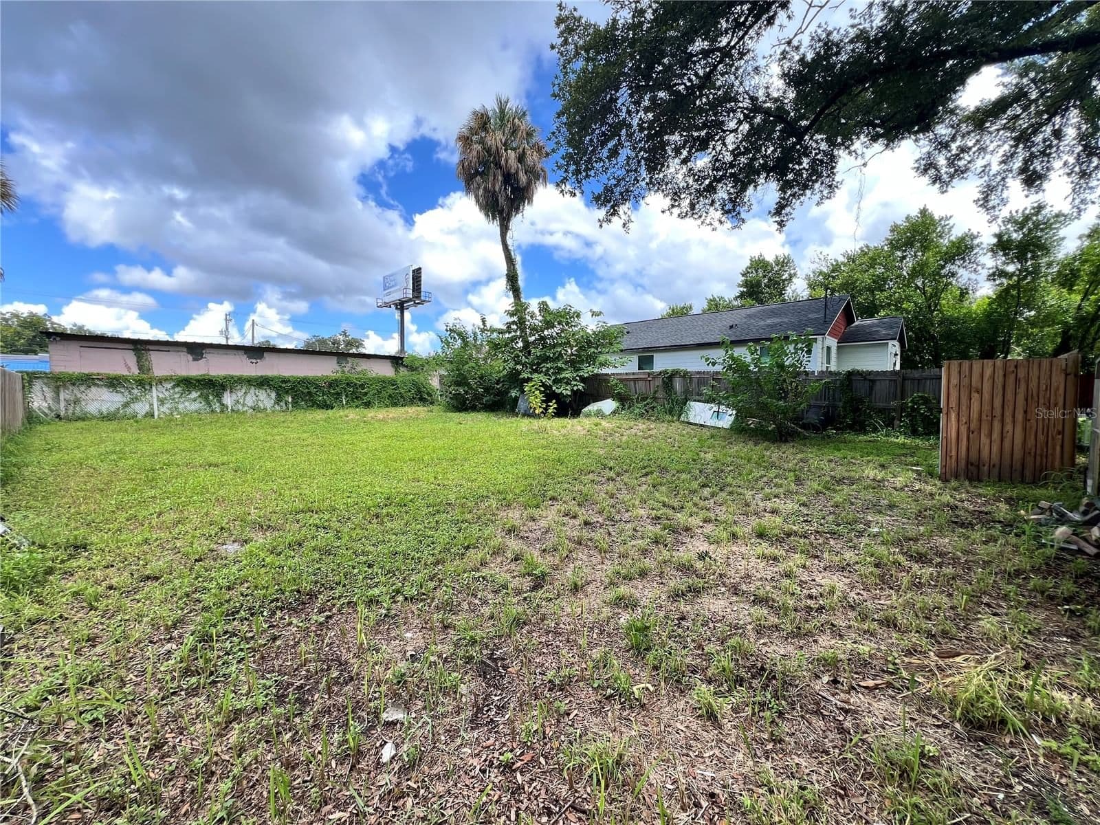 8508 N 9TH Street