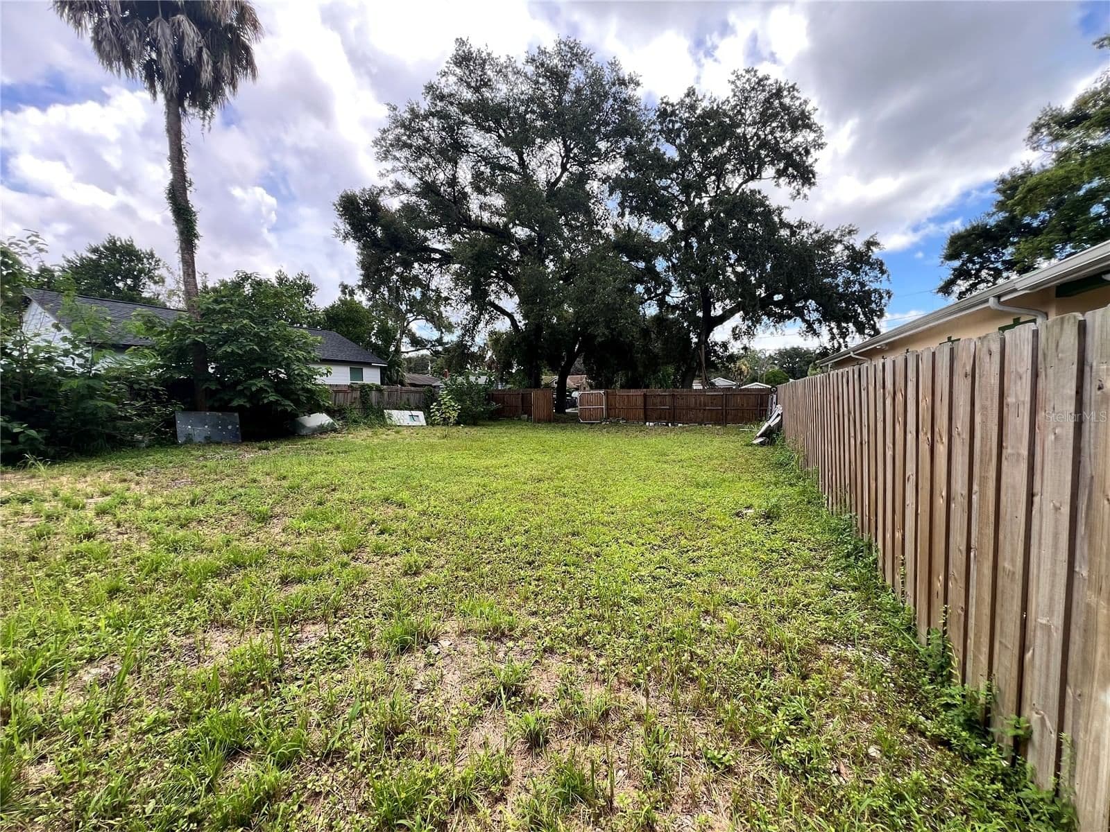 Photo 5 of 8508 N 9TH Street
