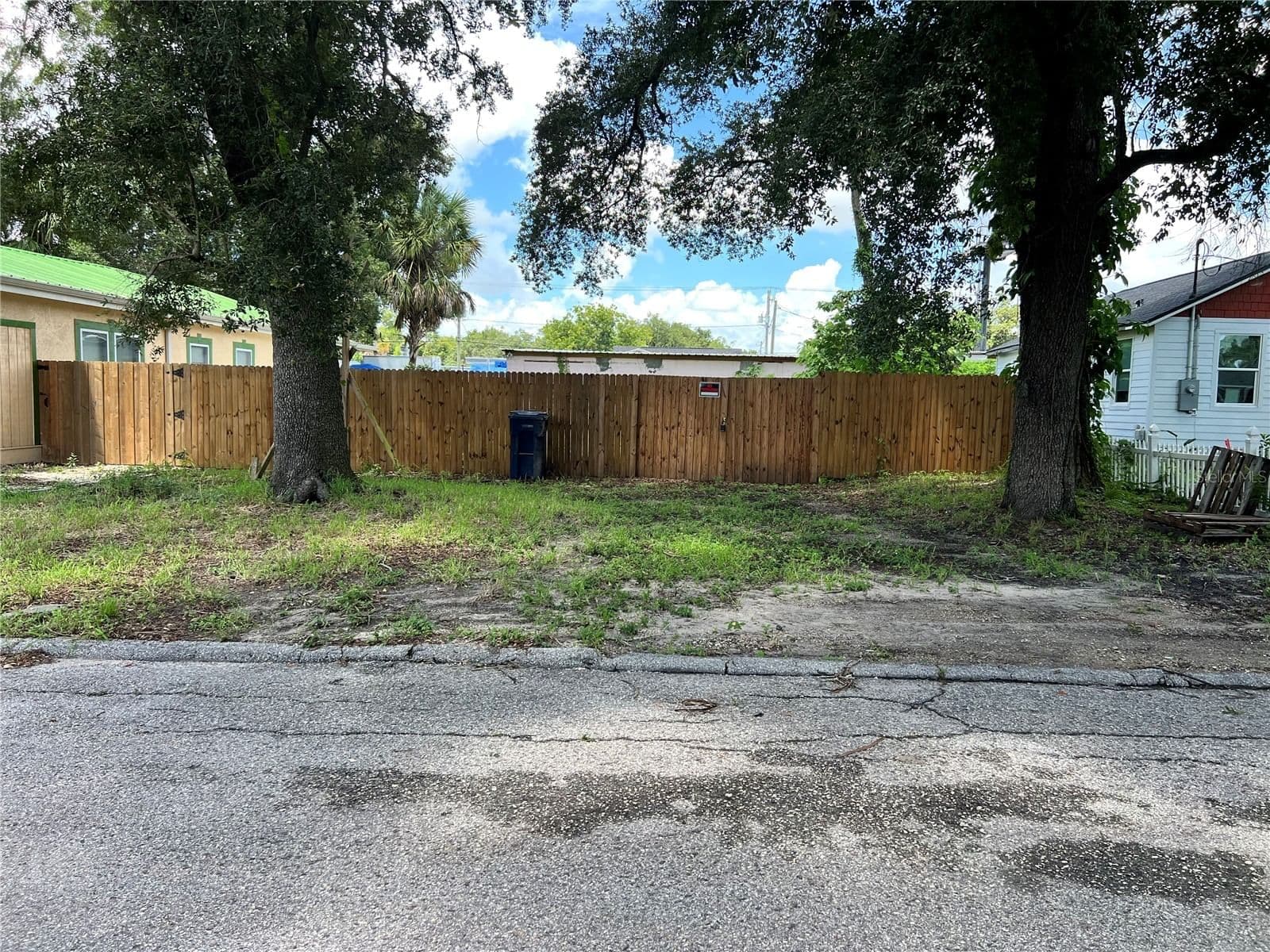 8508 N 9TH Street
